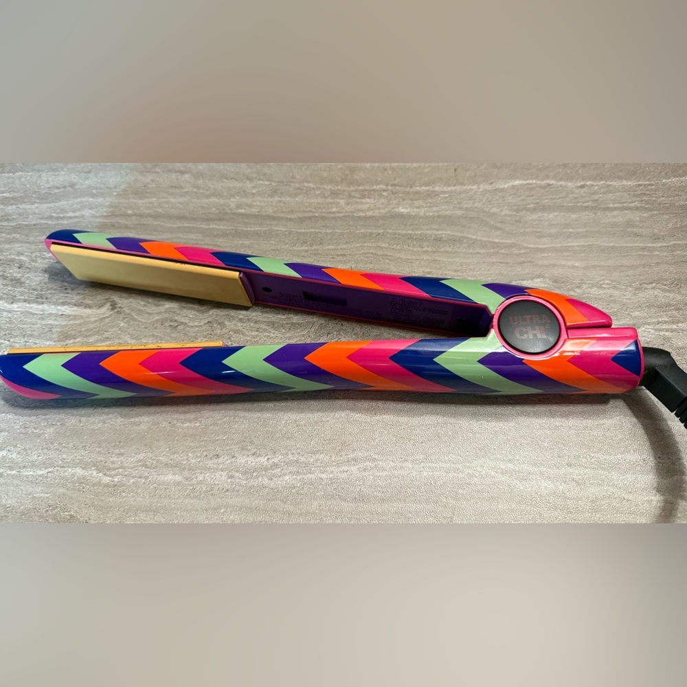 Chi Chevron Hair Straightener Flat Iron